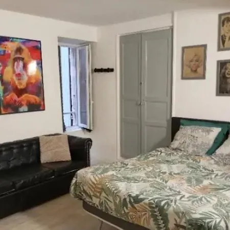Appartement Rdc 2 Voyageurs Rue Pietonne Netflix Saintes